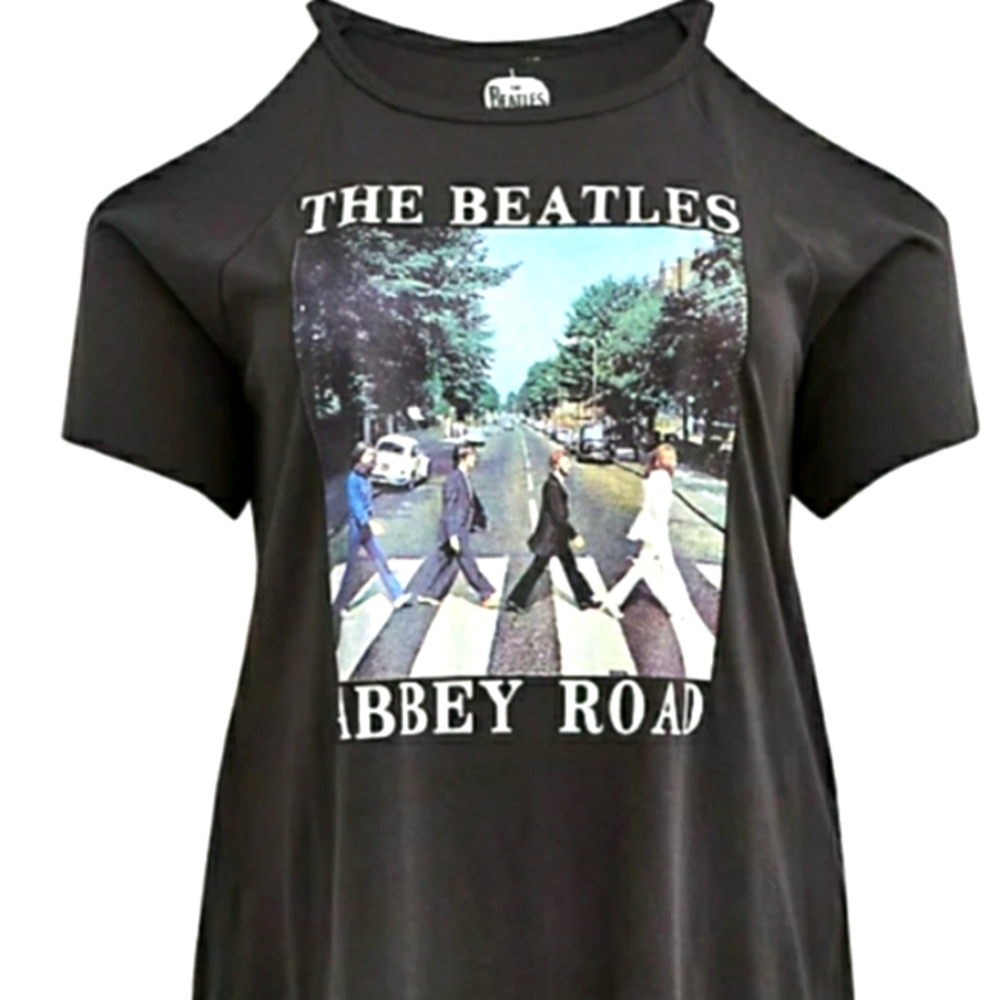 BEATLES BLACK CLASSIC COLD-SHOULDER TEE Torrid NWT Torrid Size 1